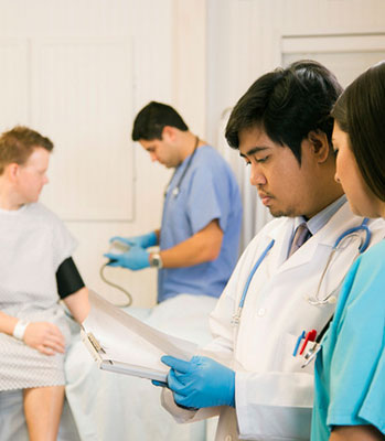 doctor and nurse consulting about opioid overdose image doctor and nurse consulting about opioid overdose image